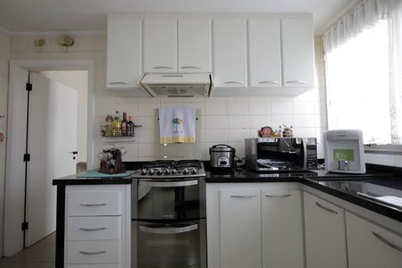 Apartamento à venda com 180m², 3 quartos e 3 vagas Apartamento à venda com 180m², 3 quartos e 3 vagasCozinha