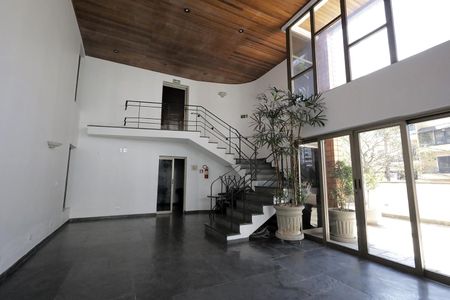 Apartamento à venda com 180m², 3 quartos e 3 vagas Apartamento à venda com 180m², 3 quartos e 3 vagasÁrea comum - Salão de festas