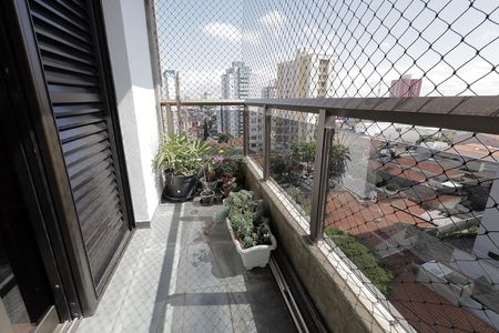 Apartamento à venda com 180m², 3 quartos e 3 vagas Apartamento à venda com 180m², 3 quartos e 3 vagasSacada Suíte 3