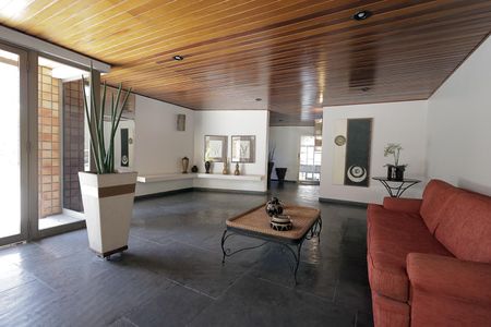 Apartamento à venda com 180m², 3 quartos e 3 vagas Apartamento à venda com 180m², 3 quartos e 3 vagasHall de entrada