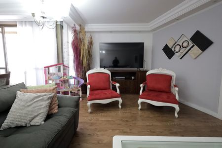 Apartamento à venda com 180m², 3 quartos e 3 vagas Apartamento à venda com 180m², 3 quartos e 3 vagasSala