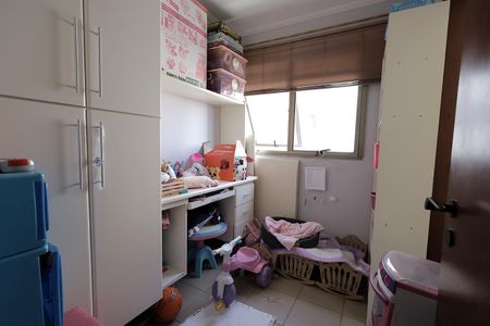 Apartamento à venda com 180m², 3 quartos e 3 vagas Apartamento à venda com 180m², 3 quartos e 3 vagasÁrea de Serviço