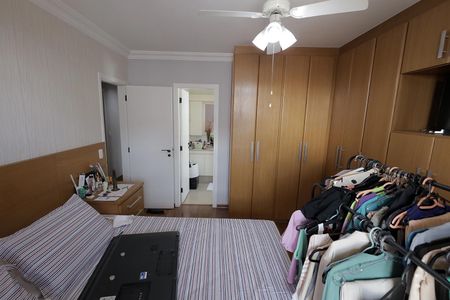 Apartamento à venda com 180m², 3 quartos e 3 vagas Apartamento à venda com 180m², 3 quartos e 3 vagasQuarto Suíte 3