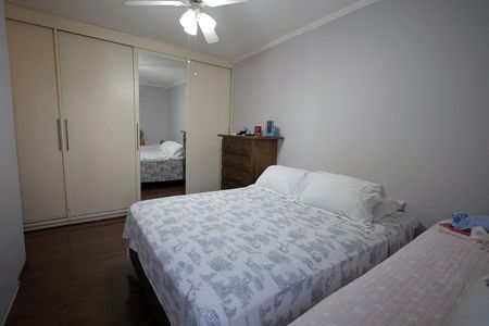 Apartamento à venda com 180m², 3 quartos e 3 vagas Apartamento à venda com 180m², 3 quartos e 3 vagasQuarto Suíte 2