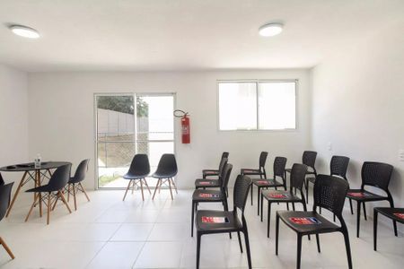 Apartamento para alugar com 42m², 2 quartos e sem vaga Apartamento para alugar com 42m², 2 quartos e sem vagaÁrea comum - Salão de festas
