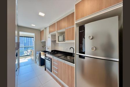 Apartamento à venda com 70m², 2 quartos e 2 vagas Apartamento à venda com 70m², 2 quartos e 2 vagasCozinha