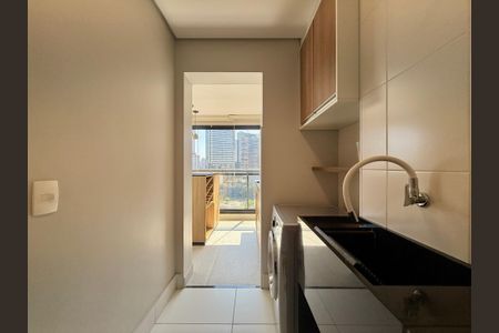 Apartamento à venda com 70m², 2 quartos e 2 vagas Apartamento à venda com 70m², 2 quartos e 2 vagasÁrea de Serviço