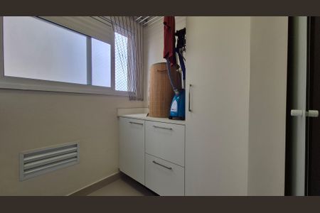 Apartamento à venda com 91m², 3 quartos e 2 vagasLavanderia