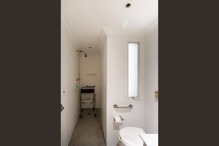 Apartamento para alugar com 130m², 2 quartos e 2 vagas Apartamento para alugar com 130m², 2 quartos e 2 vagasBanheiro da Suíte