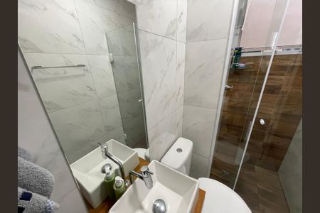 Apartamento para alugar com 39m², 2 quartos e sem vagaBanheiro