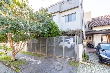 Casa de condomínio à venda com 175m², 3 quartos e 1 vagaFachada