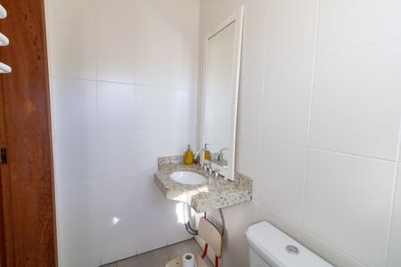 Casa de condomínio à venda com 175m², 3 quartos e 1 vagaBanheiro da Suíte 1