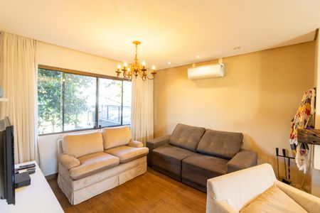 Casa de condomínio à venda com 175m², 3 quartos e 1 vagaSala