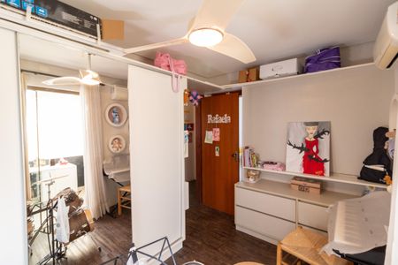 Casa de condomínio à venda com 175m², 3 quartos e 1 vagaSuíte 1