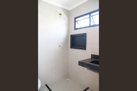 Casa à venda com 169m², 3 quartos e 7 vagasBanheiro da Suíte 1