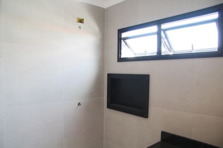 Casa à venda com 169m², 3 quartos e 7 vagasBanheiro da Suíte 1