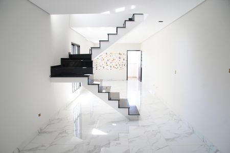 Casa à venda com 169m², 3 quartos e 7 vagasSala