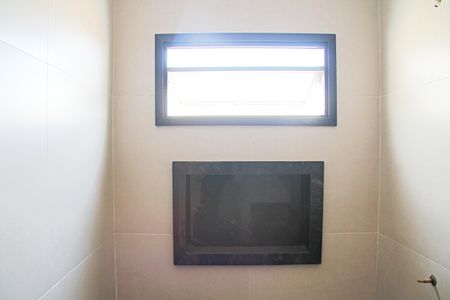 Casa à venda com 169m², 3 quartos e 7 vagasBanheiro da Suíte 02