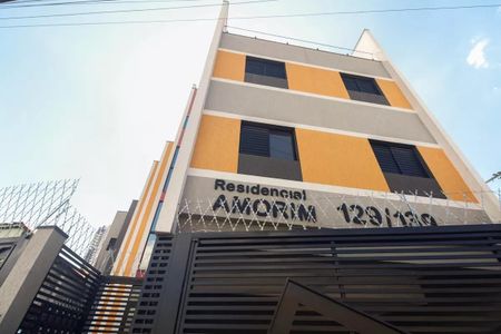 Apartamento para alugar com 48m², 2 quartos e sem vaga Apartamento para alugar com 48m², 2 quartos e sem vagaFachada