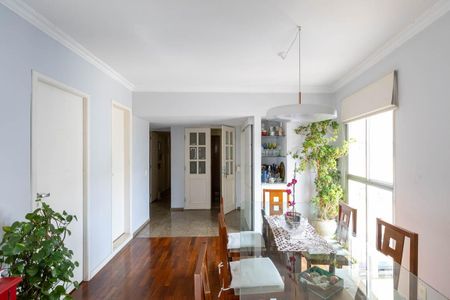 Apartamento à venda com 117m², 3 quartos e 2 vagas Apartamento à venda com 117m², 3 quartos e 2 vagasSala