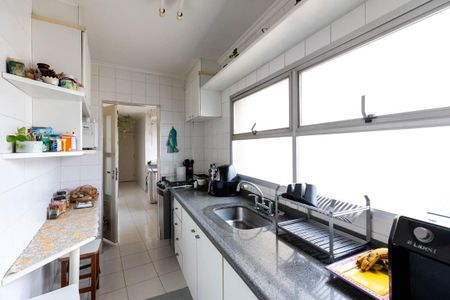 Apartamento à venda com 117m², 3 quartos e 2 vagas Apartamento à venda com 117m², 3 quartos e 2 vagasCozinha