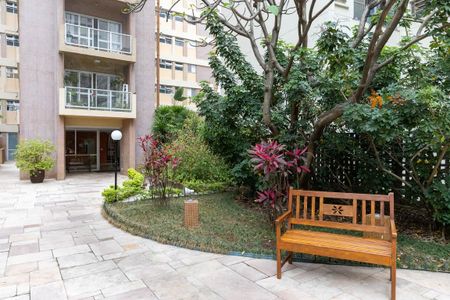 Apartamento à venda com 117m², 3 quartos e 2 vagas Apartamento à venda com 117m², 3 quartos e 2 vagasFachada