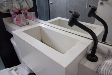 Apartamento à venda com 40m², 2 quartos e sem vaga Apartamento à venda com 40m², 2 quartos e sem vagaBanheiro