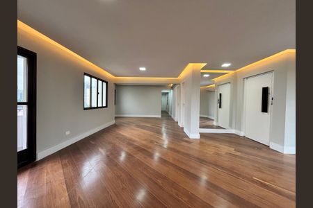 Sala de apartamento para alugar com 3 quartos, 168m² em Vila Olímpia, São Paulo