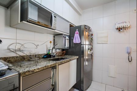Apartamento à venda com 77m², 2 quartos e 2 vagas Apartamento à venda com 77m², 2 quartos e 2 vagasCozinha