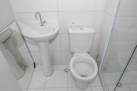 Apartamento para alugar com 39m², 2 quartos e sem vaga Apartamento para alugar com 39m², 2 quartos e sem vagaBanheiro