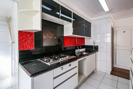 Apartamento à venda com 90m², 2 quartos e 1 vaga Apartamento à venda com 90m², 2 quartos e 1 vagaCozinha