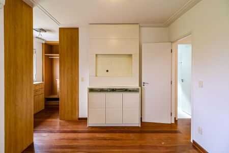 Apartamento à venda com 90m², 2 quartos e 1 vaga Apartamento à venda com 90m², 2 quartos e 1 vagaSuite