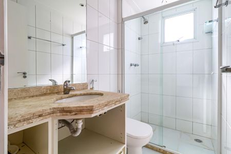 Apartamento à venda com 90m², 2 quartos e 1 vaga Apartamento à venda com 90m², 2 quartos e 1 vagaBanheiro social