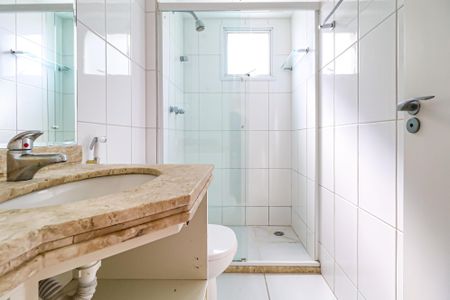 Apartamento à venda com 90m², 2 quartos e 1 vaga Apartamento à venda com 90m², 2 quartos e 1 vagaBanheiro social