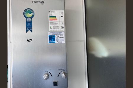 Apartamento à venda com 80m², 3 quartos e 2 vagas Apartamento à venda com 80m², 3 quartos e 2 vagasCozinha e Área de Serviço