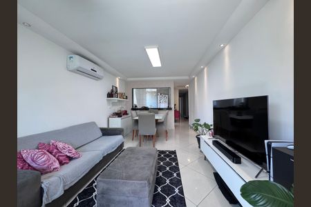 Apartamento para alugar com 77m², 3 quartos e 2 vagasSala