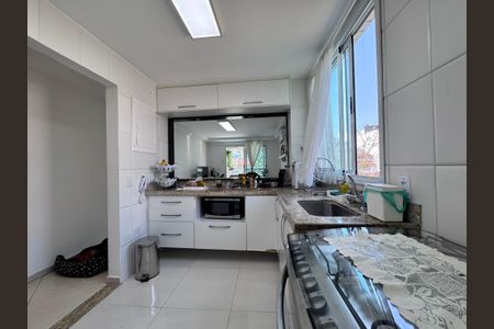 Apartamento para alugar com 77m², 3 quartos e 2 vagasCozinha