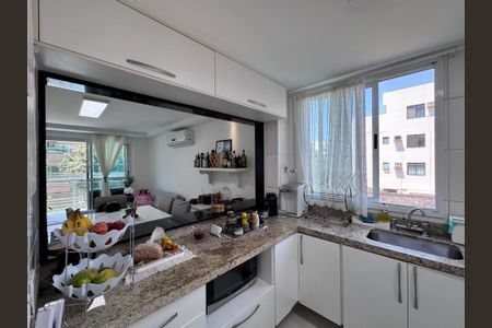 Apartamento para alugar com 77m², 3 quartos e 2 vagasCozinha