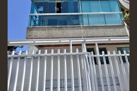 Apartamento para alugar com 77m², 3 quartos e 2 vagasFachada