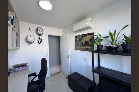 Apartamento para alugar com 77m², 3 quartos e 2 vagasQuarto 2