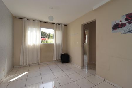 Sala de apartamento para alugar com 2 quartos, 55m² em Cidade São Jorge, Santo André