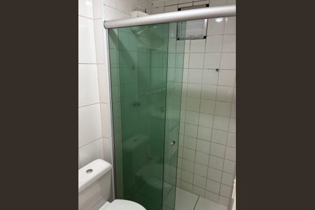 Banheiro de apartamento para alugar com 3 quartos, 64m² em Parque Reboucas, São Paulo