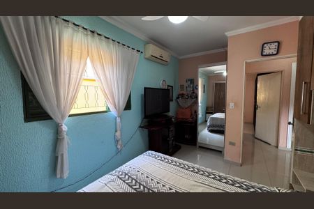 Casa à venda com 293m², 5 quartos e 4 vagas Casa à venda com 293m², 5 quartos e 4 vagasQuarto 1