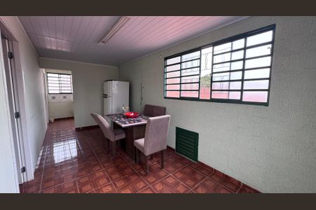 Casa à venda com 293m², 5 quartos e 4 vagas Casa à venda com 293m², 5 quartos e 4 vagasSala de Jantar
