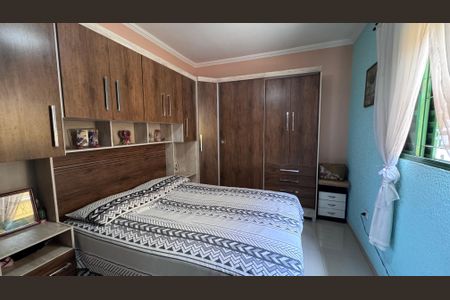 Casa à venda com 293m², 5 quartos e 4 vagas Casa à venda com 293m², 5 quartos e 4 vagasQuarto 1