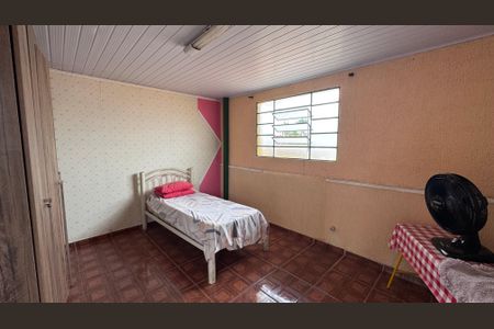 Casa à venda com 293m², 5 quartos e 4 vagas Casa à venda com 293m², 5 quartos e 4 vagasQuarto 4