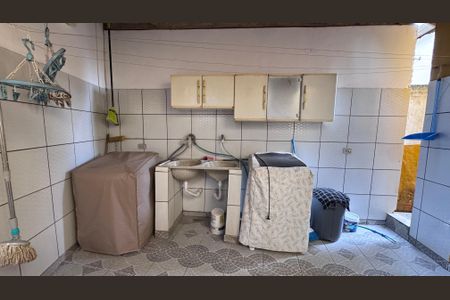Casa à venda com 293m², 5 quartos e 4 vagas Casa à venda com 293m², 5 quartos e 4 vagasÁrea de Serviço