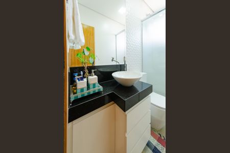 Apartamento à venda com 174m², 4 quartos e 2 vagas Apartamento à venda com 174m², 4 quartos e 2 vagasBanheiro social