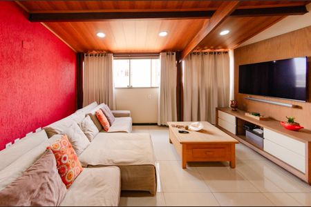 Apartamento à venda com 174m², 4 quartos e 2 vagas Apartamento à venda com 174m², 4 quartos e 2 vagasSala 2