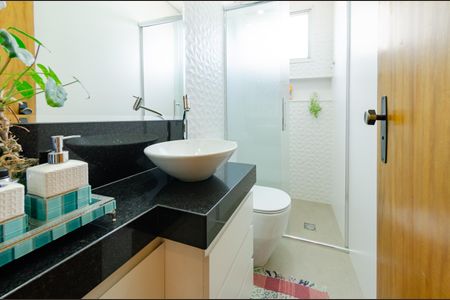 Apartamento à venda com 174m², 4 quartos e 2 vagas Apartamento à venda com 174m², 4 quartos e 2 vagasBanheiro social